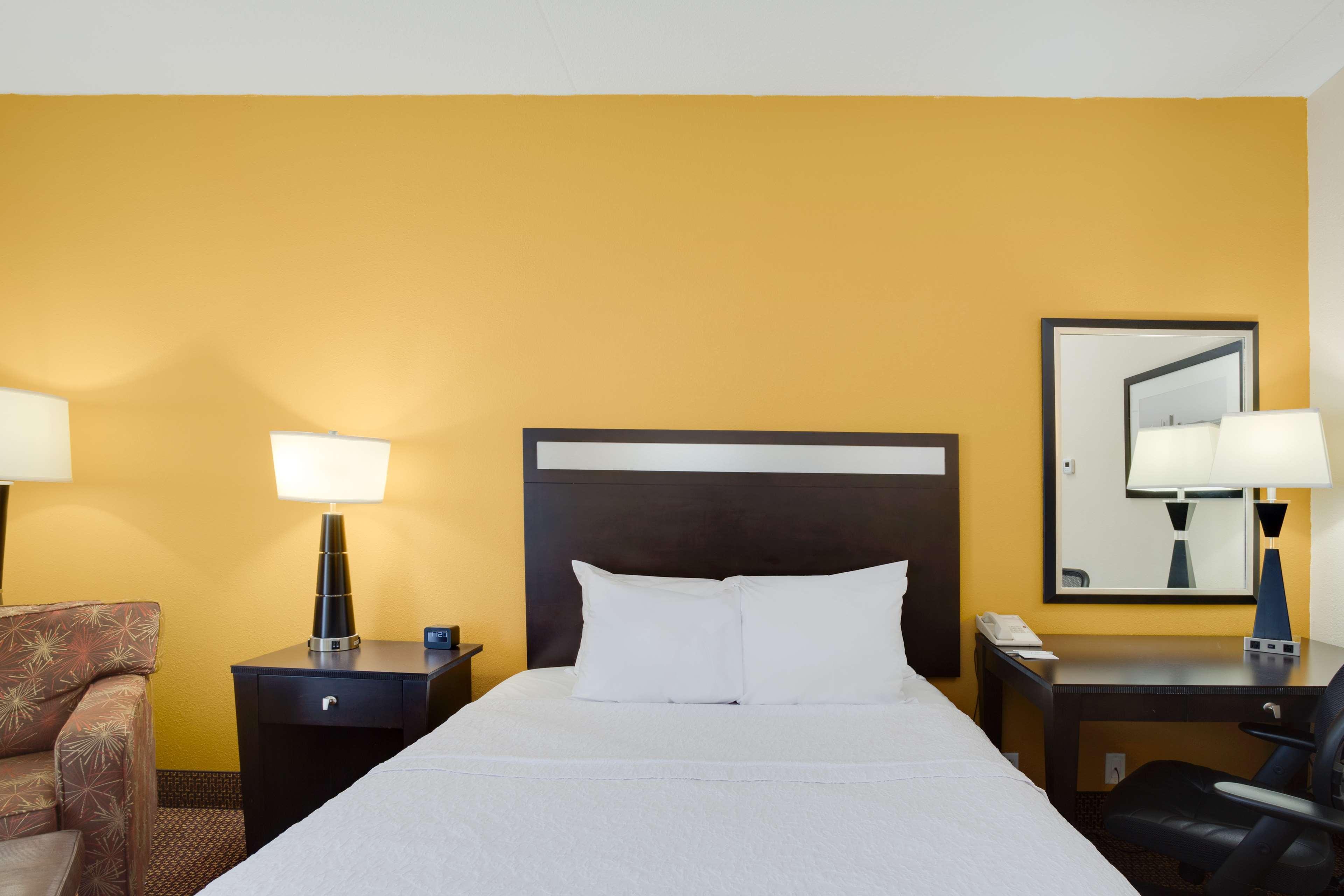 Hampton Inn Pittsburgh/West Mifflin Bagian luar foto