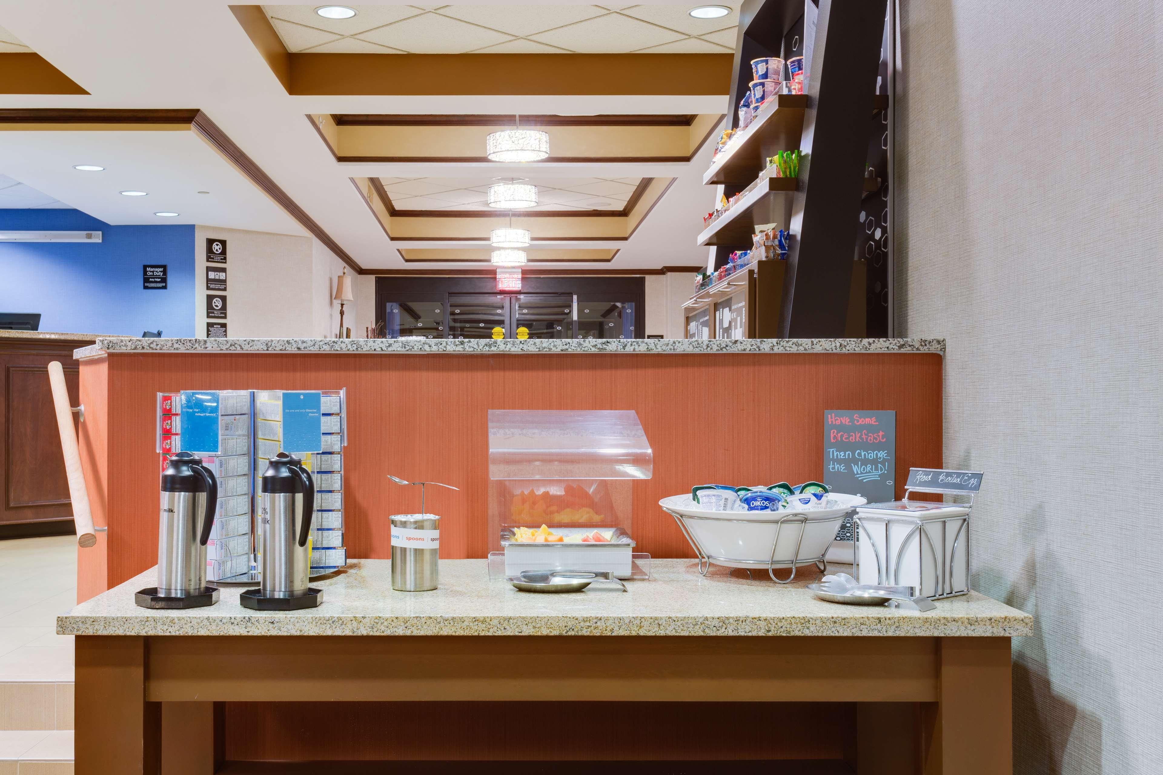 Hampton Inn Pittsburgh/West Mifflin Bagian luar foto