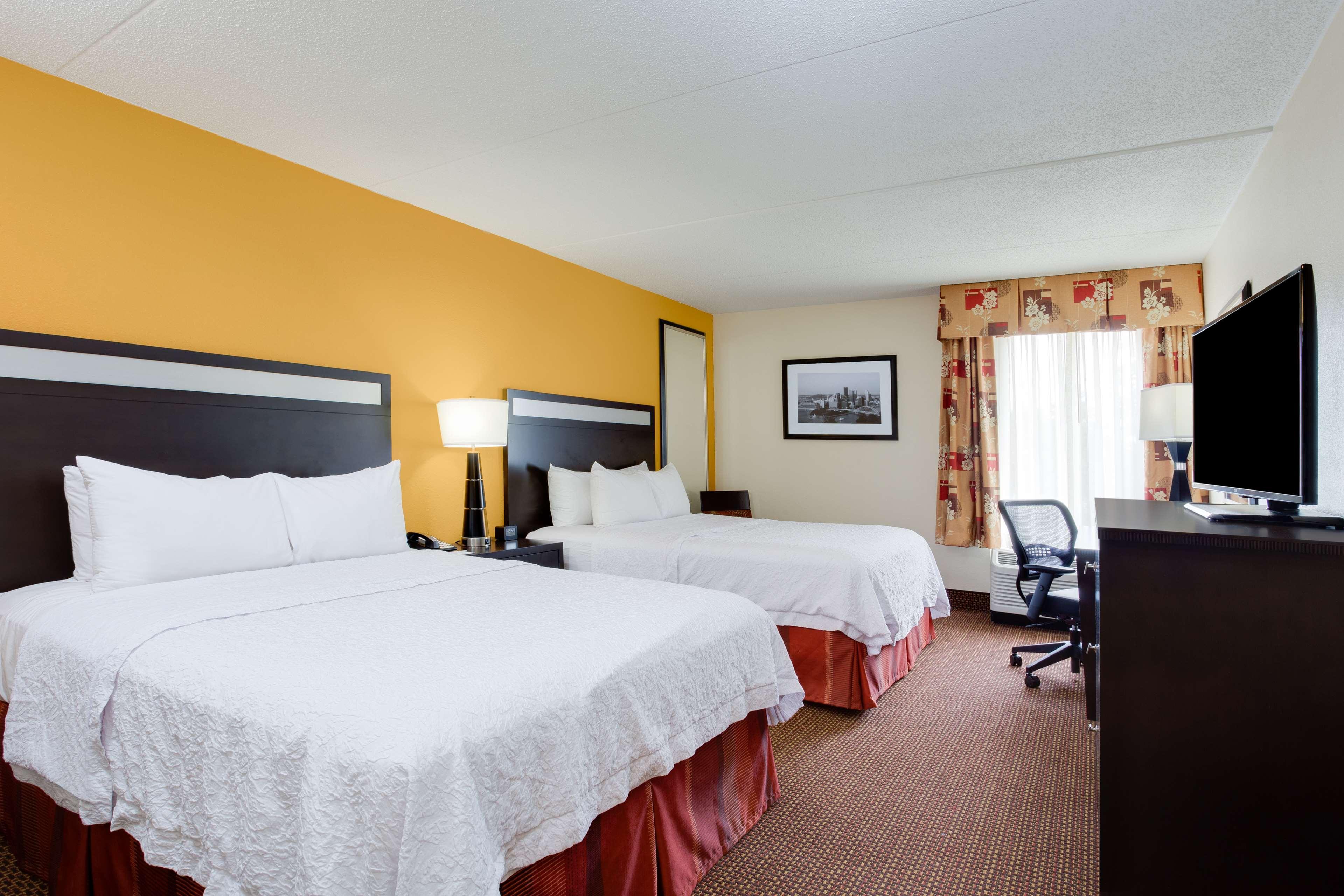 Hampton Inn Pittsburgh/West Mifflin Bagian luar foto