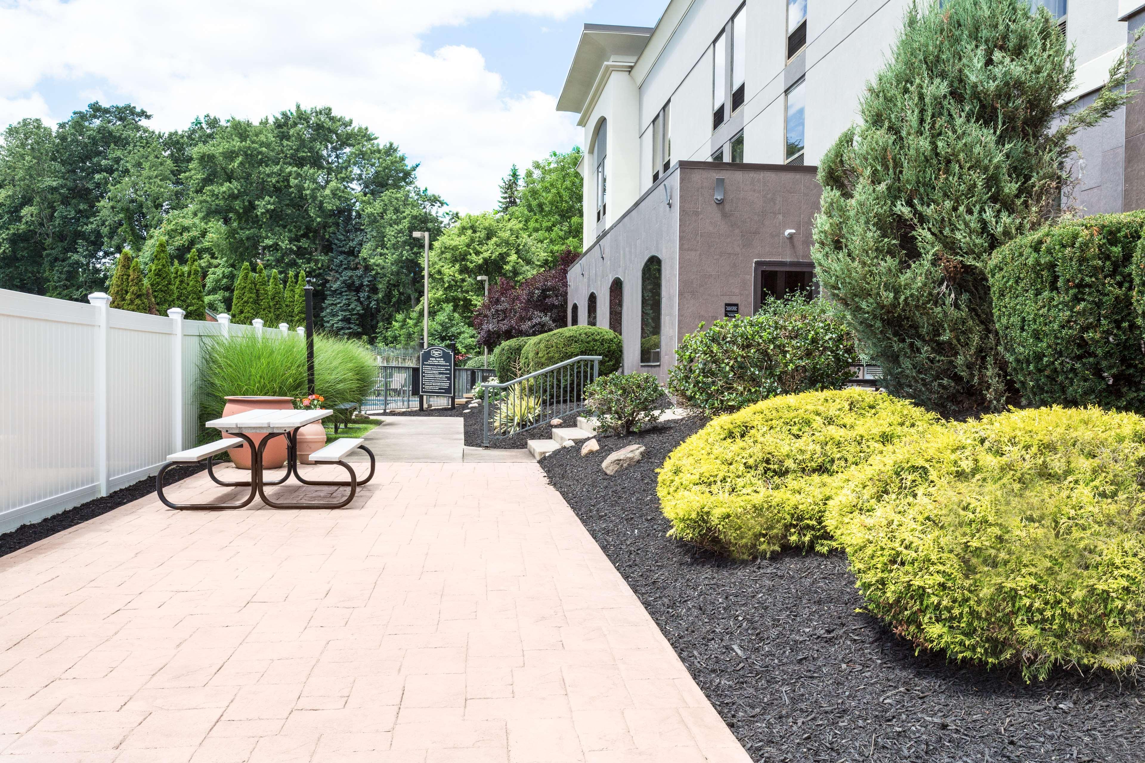 Hampton Inn Pittsburgh/West Mifflin Bagian luar foto
